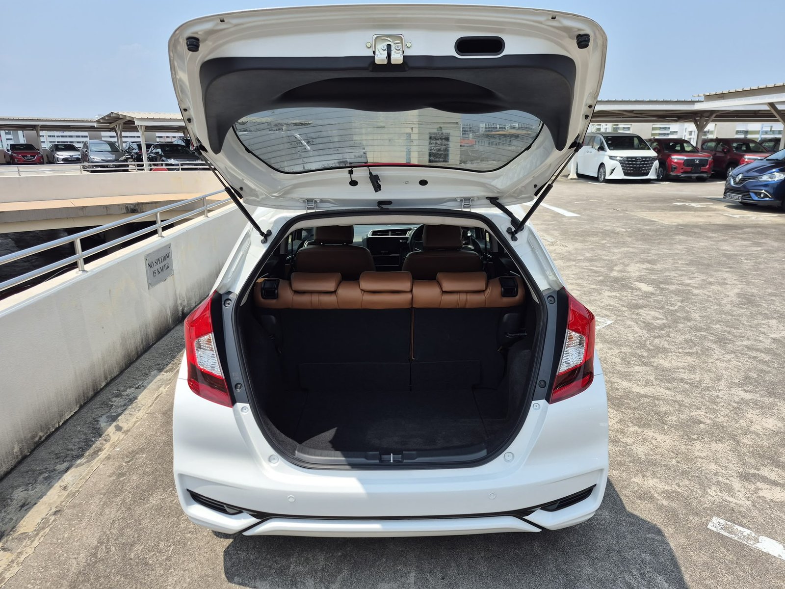 Honda Fit 1.3 GF photo 9